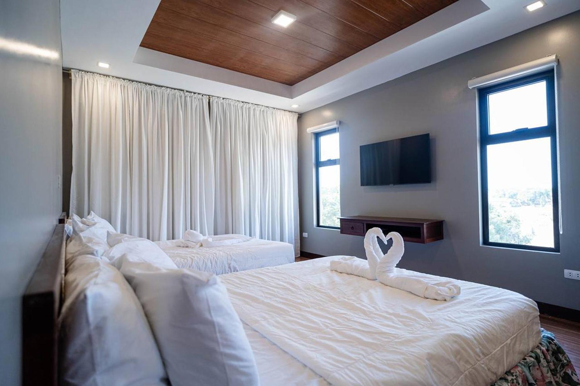 Villa Minerva Ecofarm & Beach Resort Caoayan Exterior photo